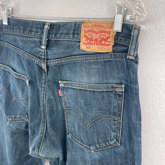 LEVIS Jeans Mens 32x32 501 Slim Fit Straight Leg Denim Wash Cotton Blue - Picture 8 of 14